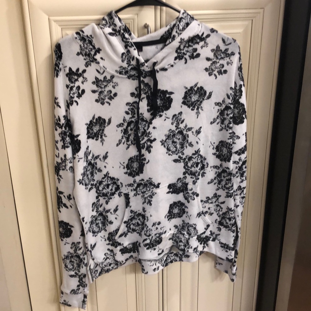 t/o Floral Hoodie